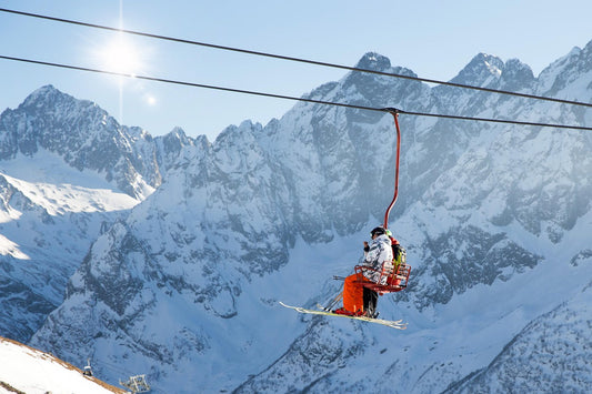 10 Best Snow Vests for Men to Buy in 2025